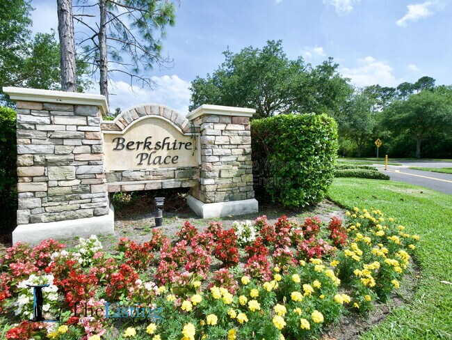 Photo - 12958 Vennetta Way