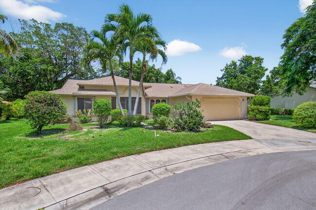 Photo - 2925 Riviera Dr