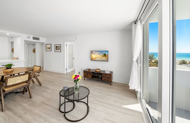 345 Ocean Dr Unit 610