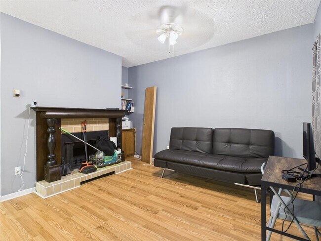 Photo - 2901 San Jacinto Blvd Unit 110
