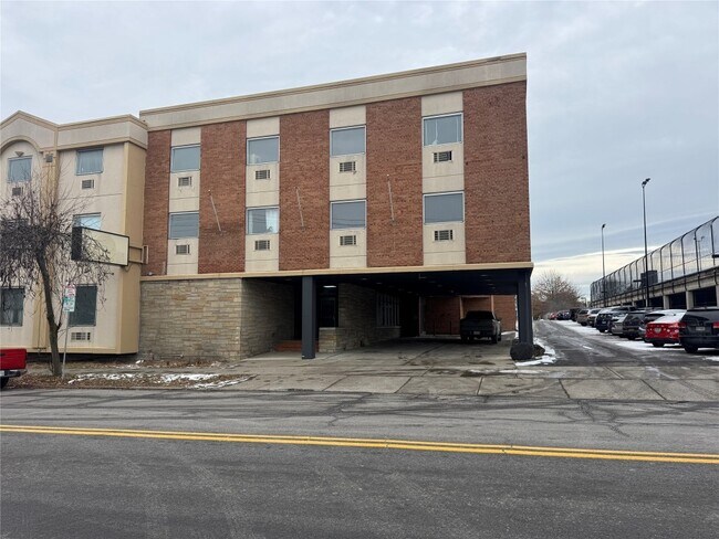 Photo - 65 Front St Unidad 305