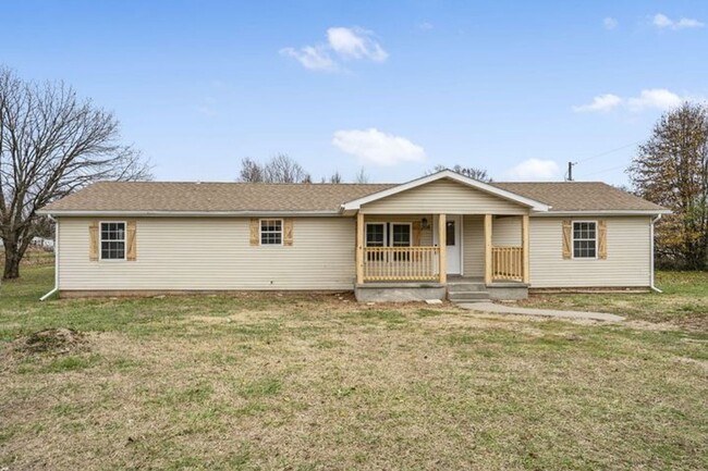 Completely remodeled | 3 Bedroom | 2 Bathr... - Completely remodeled | 3 Bedroom | 2 Bathr... House