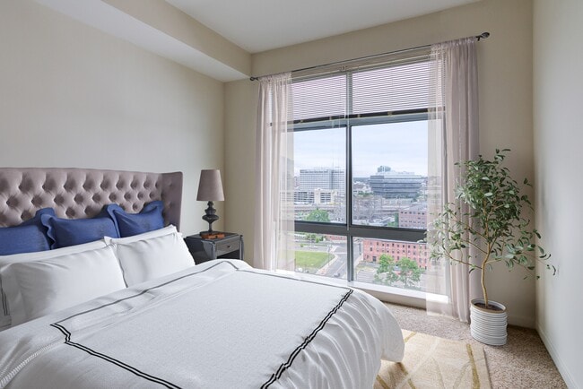 111 Harbor Point