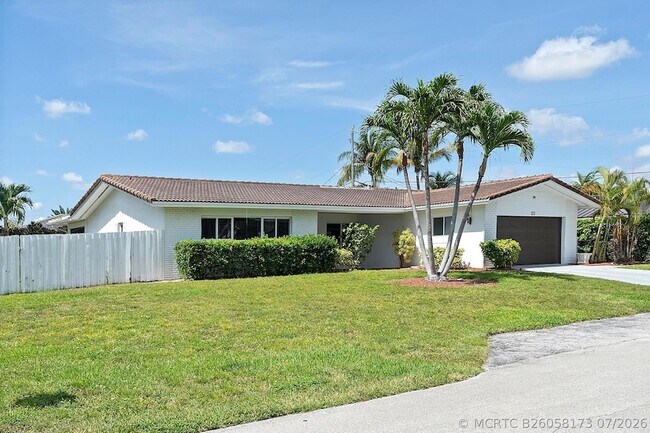 2910 NE 40th Ct