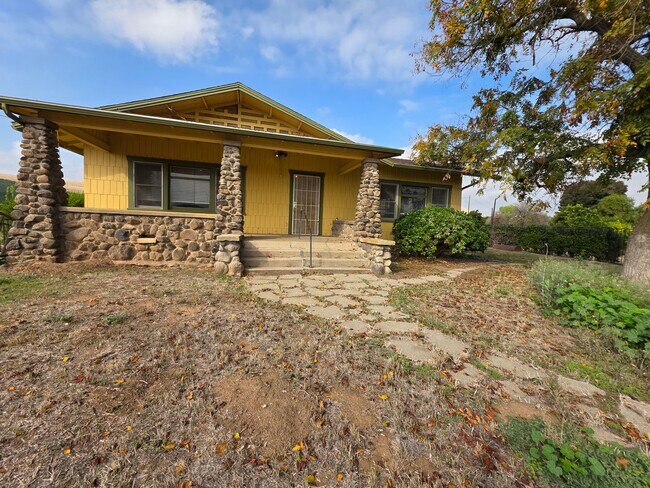 Photo - *** MOVE IN SPECIAL - $500.00 OFF FIRST MONTHS RENT***