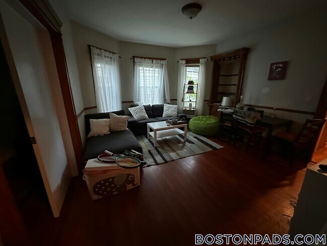 92 Pearson Rd Unit 2