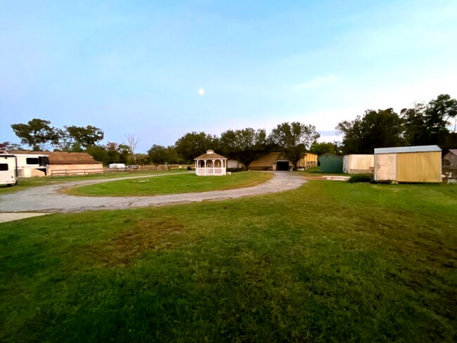 Photo - 10941 Tippett Rd
