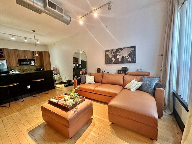 Photo - 1901 Post Oak Blvd