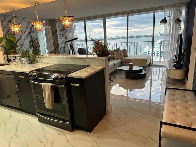 Photo - 7601 E Treasure Dr Unit 2022