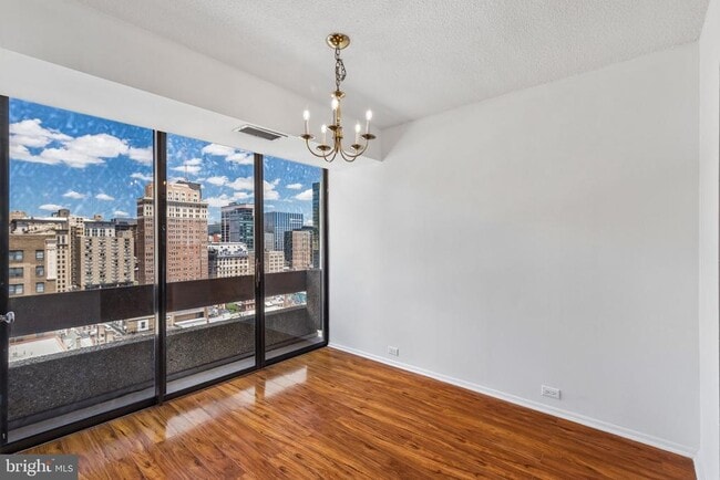 Photo - 1326 Spruce St Unit 1901