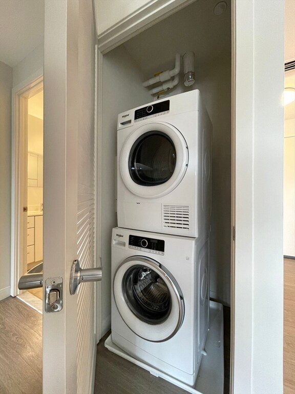 Photo - 225 Centre St Unit 1