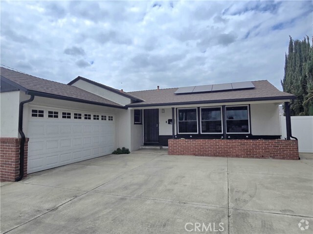 Building Photo - 527 N San Antonio Ave Rental