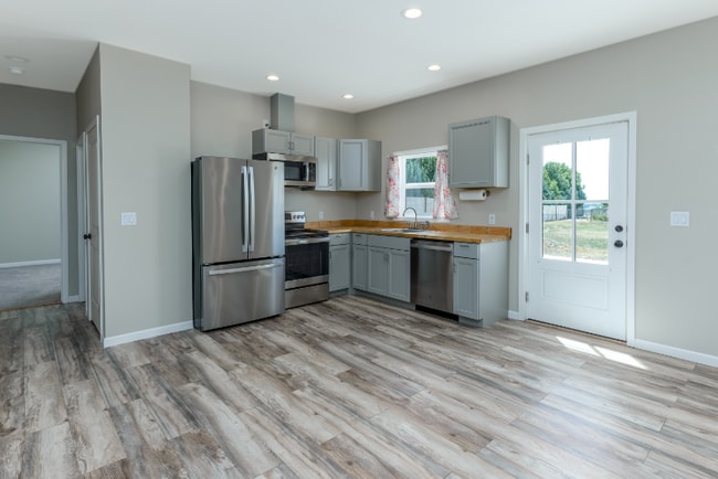 Photo - 11801 Rd 5.6 NE