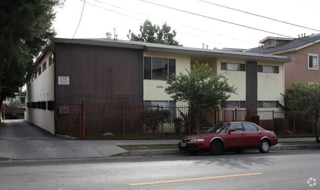 Building Photo - 5624 Meridian St Rental