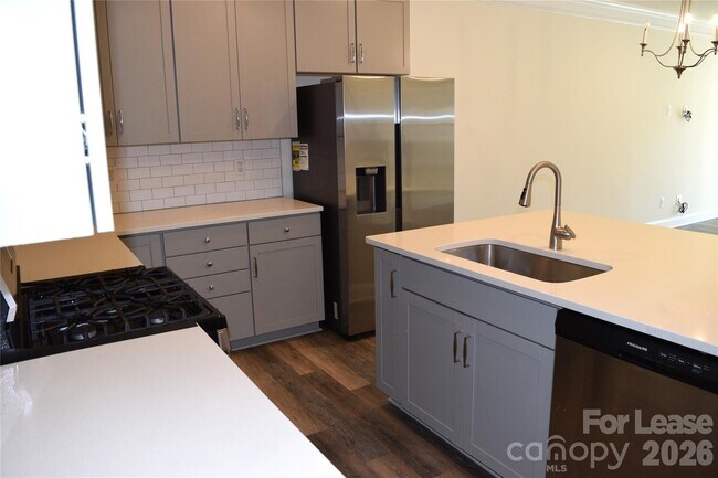 Photo - 4011 Rothwood Ln