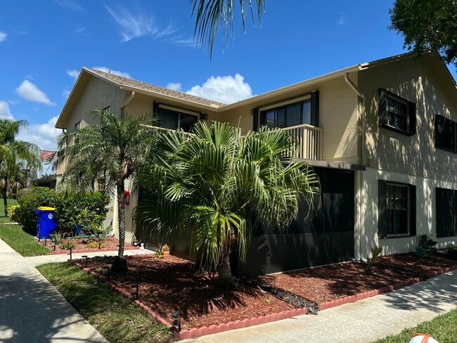 Building Photo - 7382 SE Jamestown Terrace