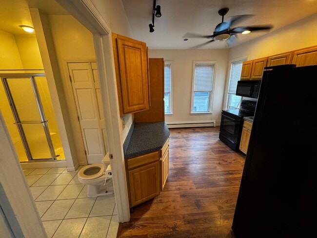 Building Photo - 337 E 2nd St