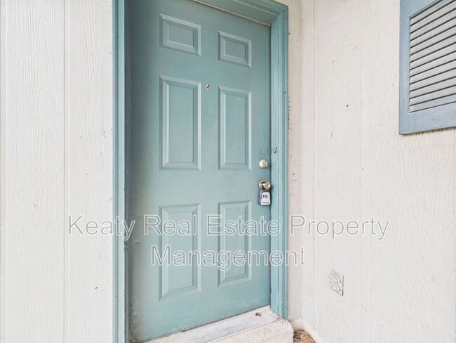Building Photo - 102 Dorchester St