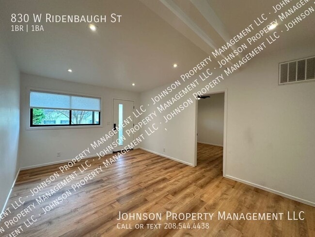 Photo - 830 W Ridenbaugh St