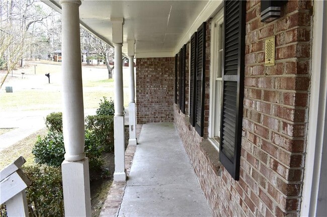 Photo - 2576 Peyton Woods Trail SW