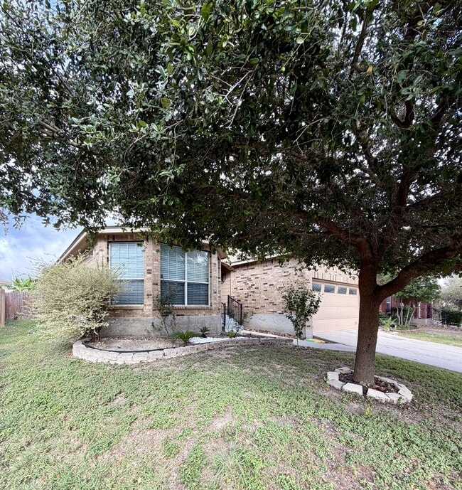 Photo - 419 Dolly Dr