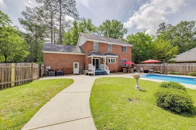 113 Cypress Dr