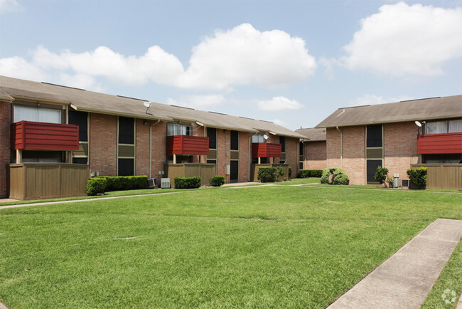 Building Photo - Pelican Pointe Rental