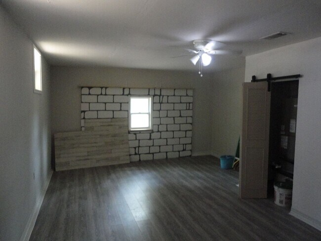 Photo - Nice 3 bedroom/1 Bathroom home in NE Gainesville.