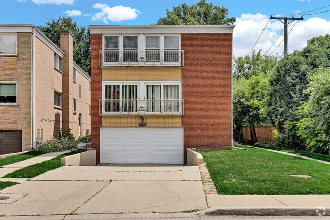 Building Photo - 3821 W MORSE Ave Unit 2 Rental