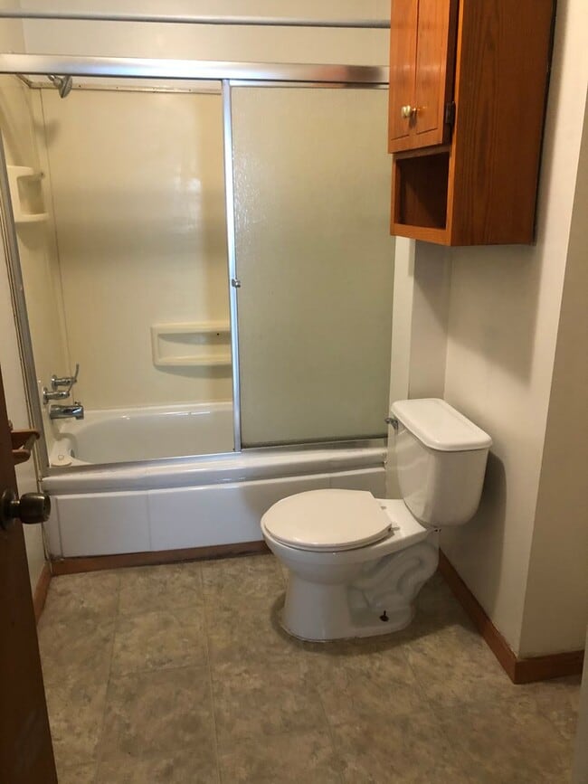 Photo - 1017 W 11th St