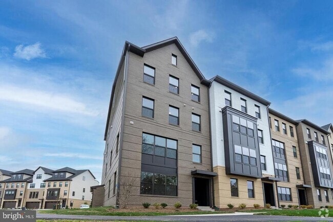 Building Photo - 14320 Yesler Ave Unit 17 Rental