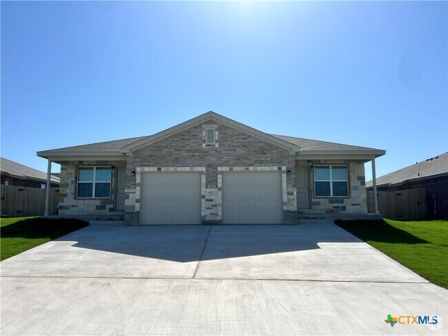 Building Photo - 113 Dolphin Dr Rental