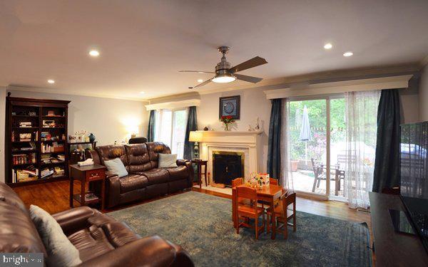 Photo - 2329 S Queen St