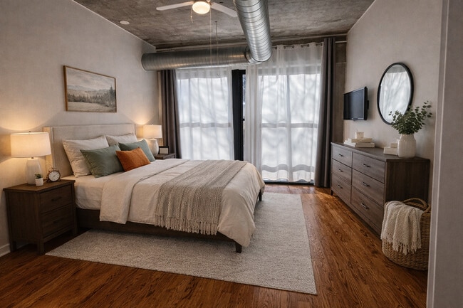 Photo - 1069 W 14th Pl