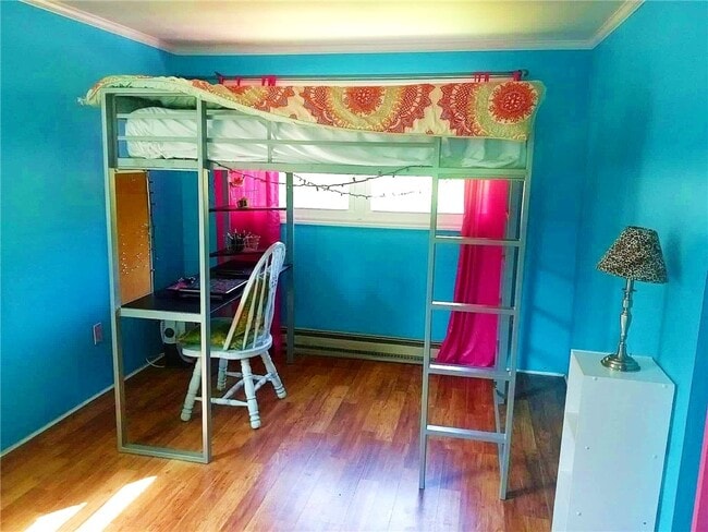 Photo - 151 Burben Way