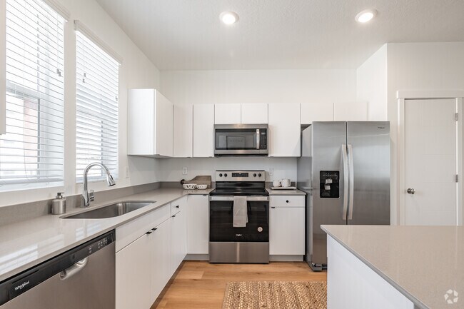 2BR, 2.5BA - 1.600SF - Kitchen