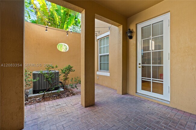 1129 SW 147th Ter
