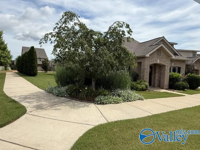 Photo - 20 SW Cypress Gdn Ave