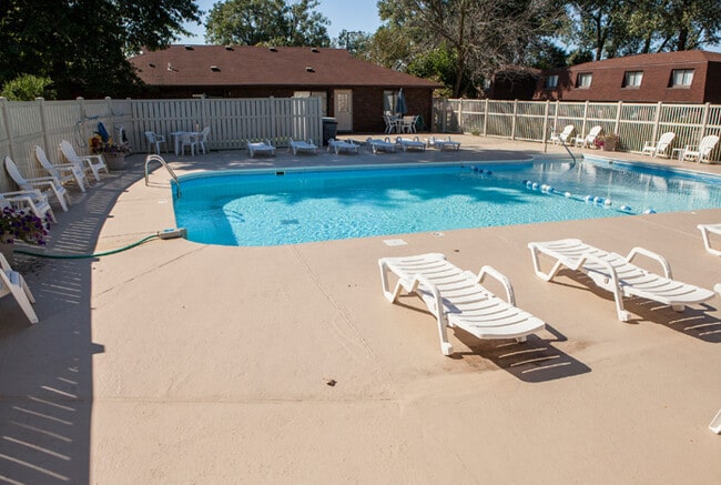 Cherry Hill Apartment Homes