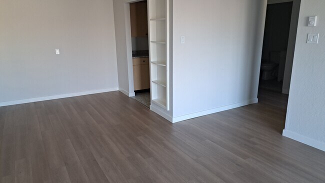 Photo - Aquarius Apartments