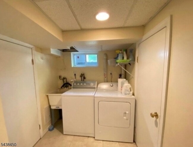 Photo - 40 Amherst Pl