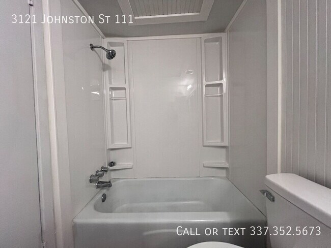 Photo - 3121 Johnston St