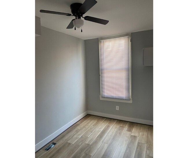 Photo - 1255 Sargeant St Unit F Available $700 F