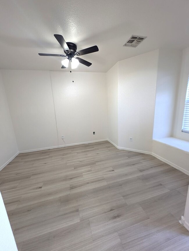 Photo - 2018 S Rennick Dr