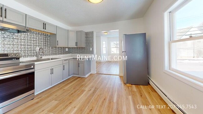 Building Photo - 148-150 Third St. Apt.