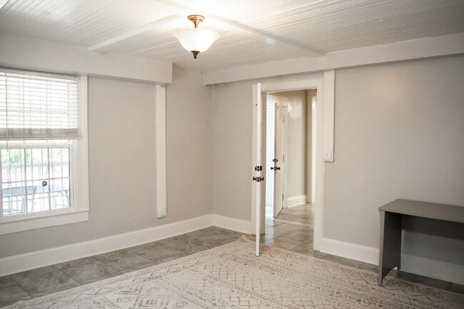 Photo - 1408 Gregg St