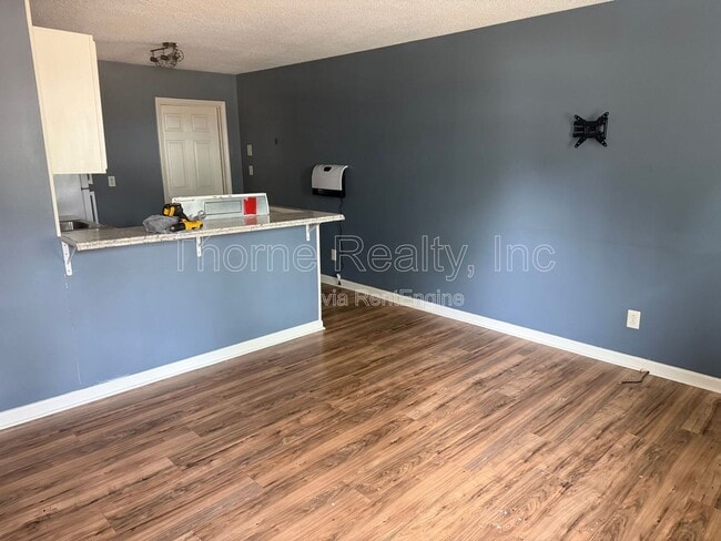 Photo - 912 Belvedere St