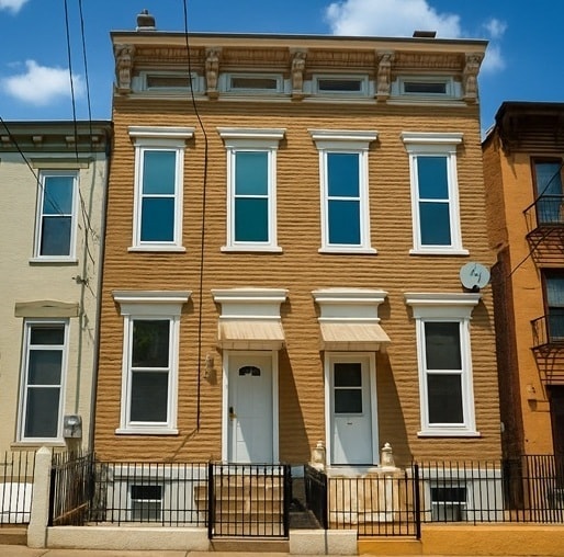 Building Photo - 414 Dayton St Rental
