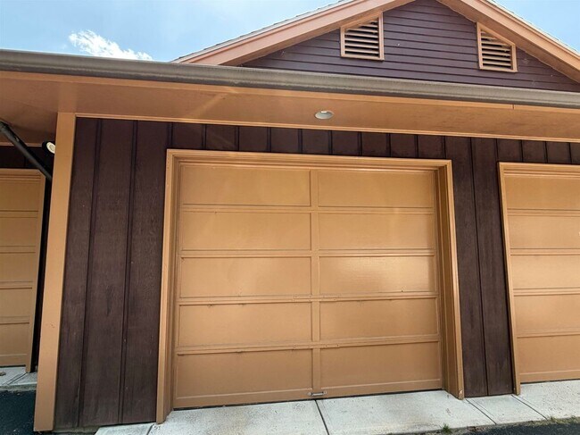 52 Moulton Ridge Rd