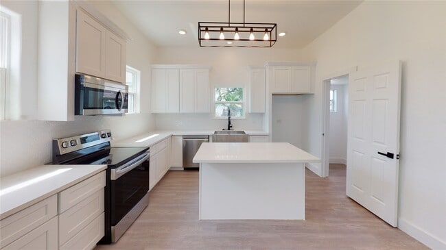 Photo - 3808 Avenue L